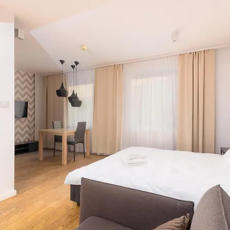Rynek Deluxe Apartment *